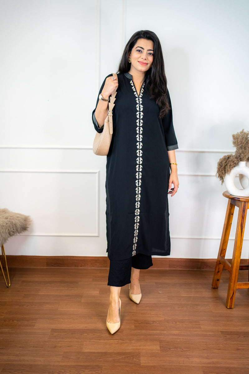Amazon.com: Indian Selections - Black long sleeves Kurti/Tunic with  neckline embroidery - Large : Clothing, Shoes & Jewelry